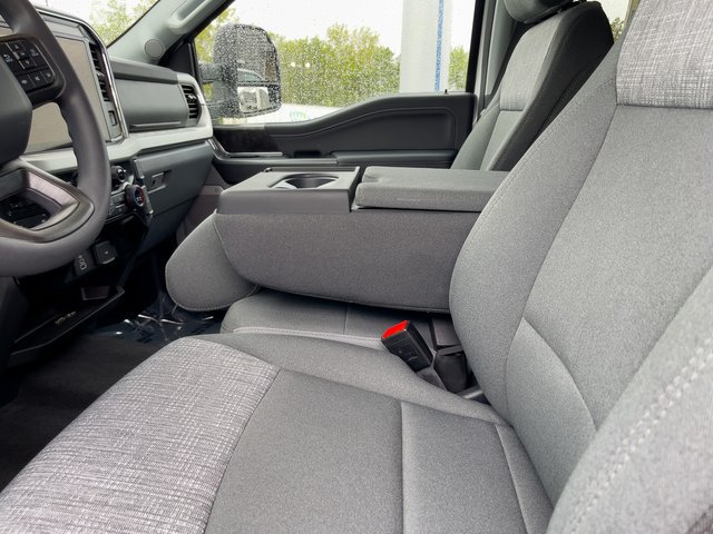 New 2026 Ford F250 XLT w/ XLT Premium Package AWD/4WD image 12