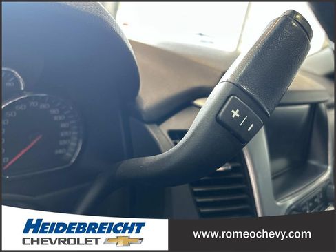 Used 2020 Chevrolet Suburban LT w/ Luxury Package AWD/4WD image 30