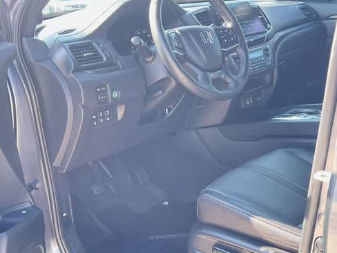 Used 2024 Honda Ridgeline TrailSport image 3