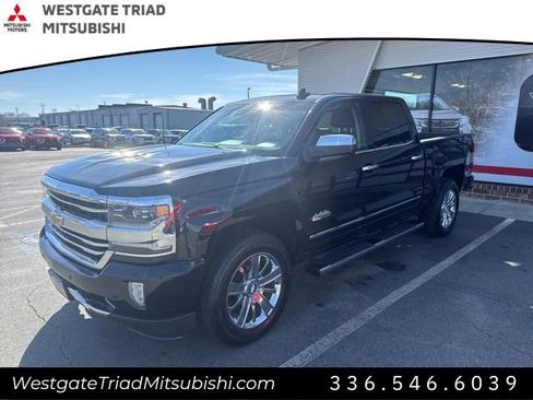 Used 2018 Chevrolet Silverado 1500 High Country image 3