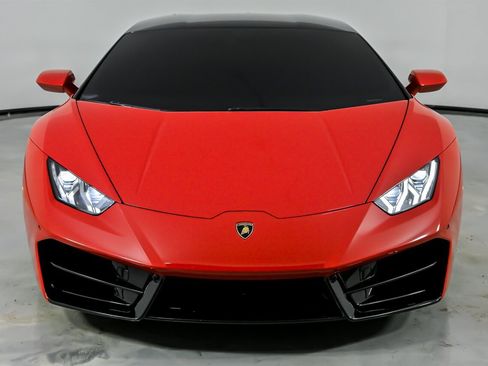 Used 2019 Lamborghini Huracan LP 580-2 image 5