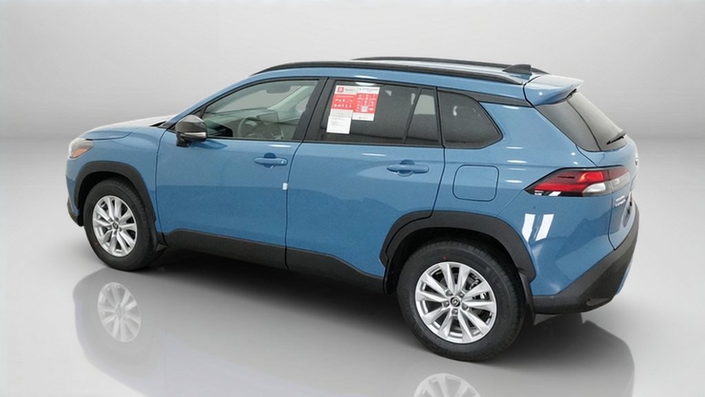 New 2026 Toyota Corolla Cross LE w/ Moonroof Package FWD image 15