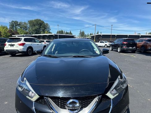 Used 2017 Nissan Maxima 3.5 SL FWD image 24