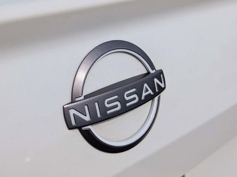 Used 2025 Nissan Altima 2.5 SV image 12