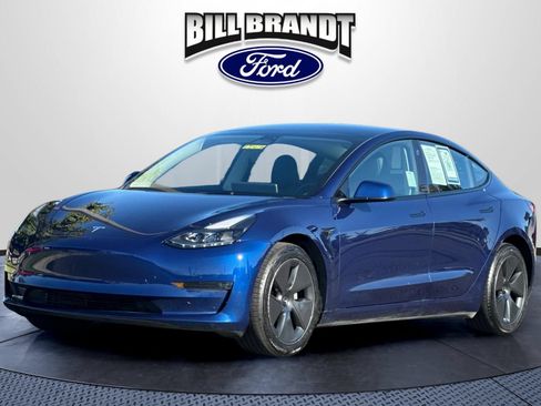 Used 2023 Tesla Model 3 Standard Range RWD image 7