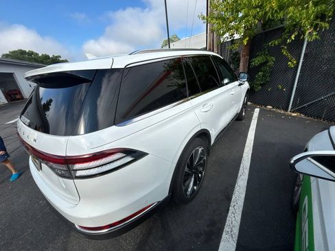 Used 2024 Lincoln Aviator Reserve w/ Equipment Group 201A AWD/4WD image 4
