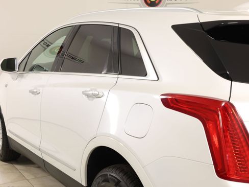 Used 2018 Cadillac XT5 FWD image 43