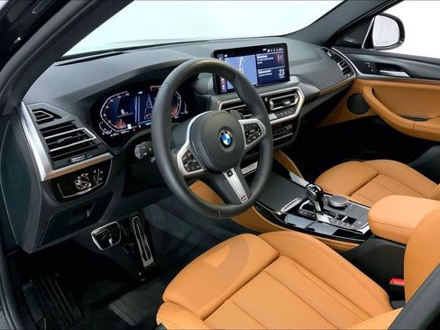 Certified 2025 BMW X4 xDrive30i w/ Premium Package image 21