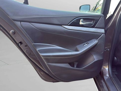 Used 2017 Nissan Maxima 3.5 SL image 29
