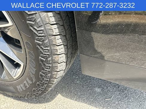 Used 2023 Chevrolet Tahoe Z71 w/ Luxury Package AWD/4WD image 10