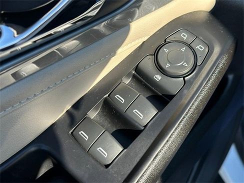 Certified 2023 Chevrolet Traverse LS image 18