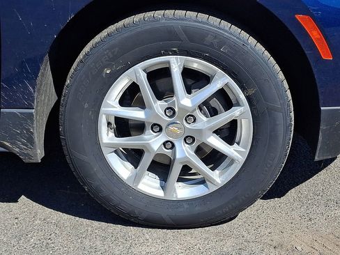 Used 2023 Chevrolet Equinox LT image 34