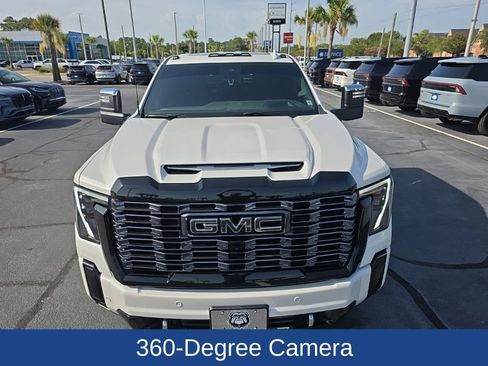 Used 2025 GMC Sierra 2500 Denali Ultimate AWD/4WD image 4