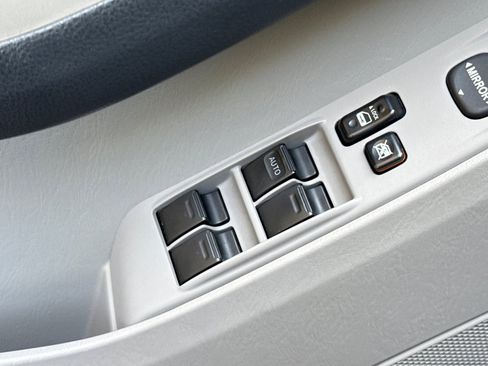 Used 2009 Toyota 4Runner Limited AWD/4WD image 13