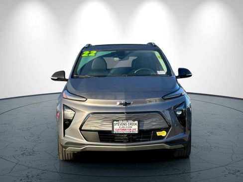 Used 2022 Chevrolet Bolt EUV Premier w/ Sun & Sound Package image 9