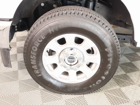 Used 2024 Ford F250 XLT w/ FX4 Off-Road Package image 16