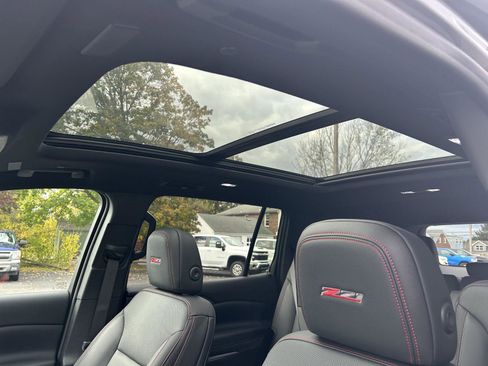 New 2026 Chevrolet Traverse Z71 w/ Driver Confidence Package image 17