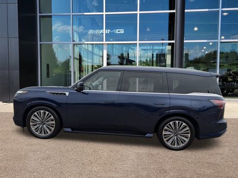 Used 2025 INFINITI QX80 Sensory image 8