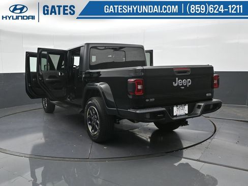 Used 2022 Jeep Gladiator Overland w/ Popular Equipment Package image 62