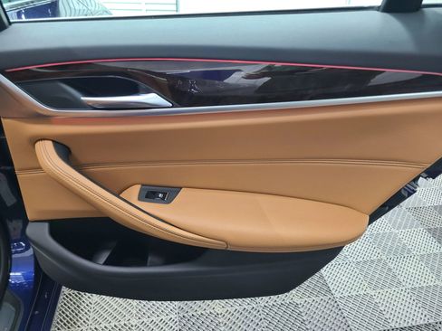 Used 2019 BMW 530i xDrive 530i xDrive Sedan 4D w/ Convenience Package image 40