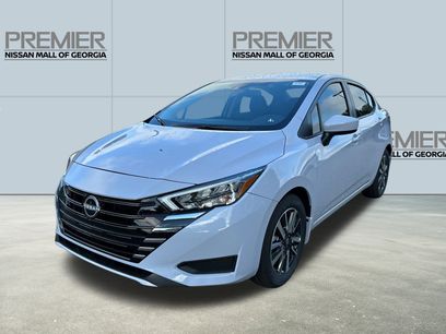 New 2025 Nissan Versa SV w/ Trunk Package