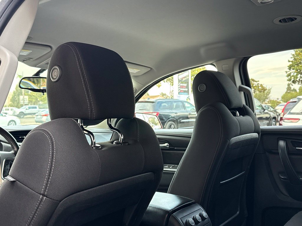 Used 2016 Chevrolet Traverse LT FWD image 17