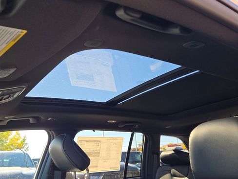 New 2025 Jeep Grand Cherokee Limited w/ Luxury Tech Group II image 27