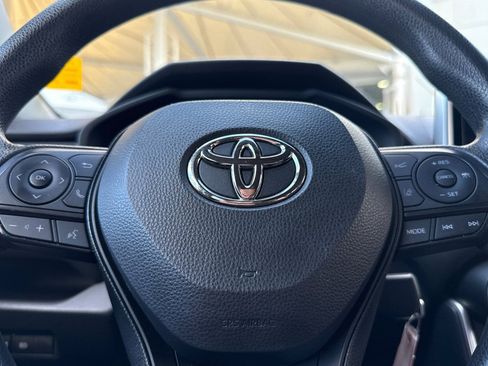 Certified 2025 Toyota RAV4 LE image 26