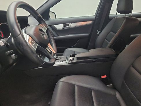 Used 2014 Mercedes-Benz C 300 Sport image 17