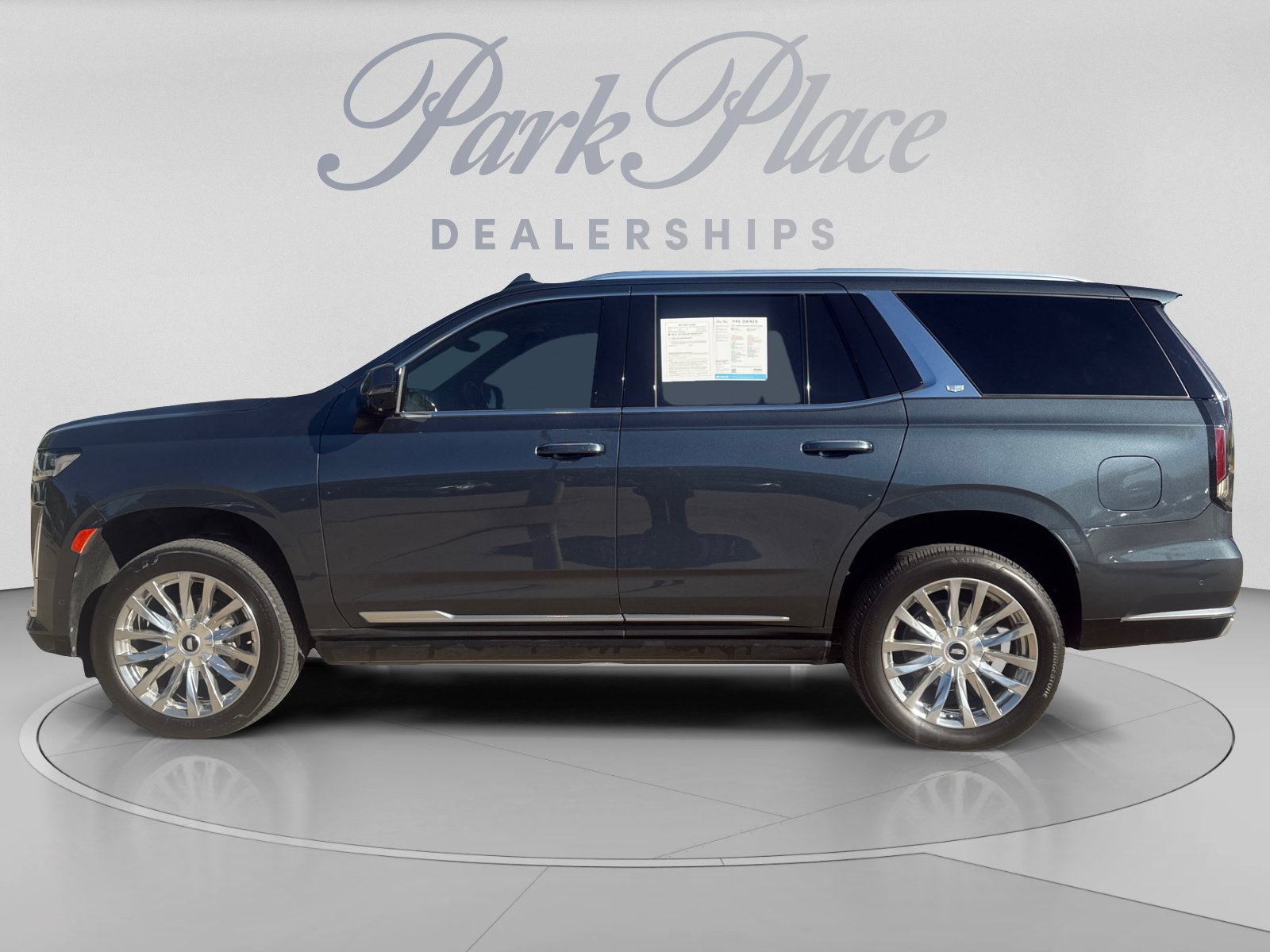 Used 2021 Cadillac Escalade Premium Luxury w/ Driver Assist Tech Package AWD/4WD image 2