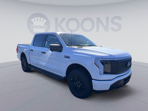New 2025 Ford F150 Lightning XLT image 10