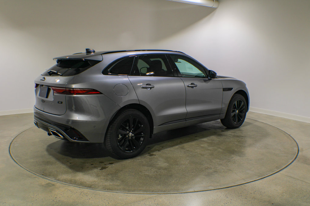 New 2026 Jaguar F-PACE R-Dynamic S AWD/4WD image 6