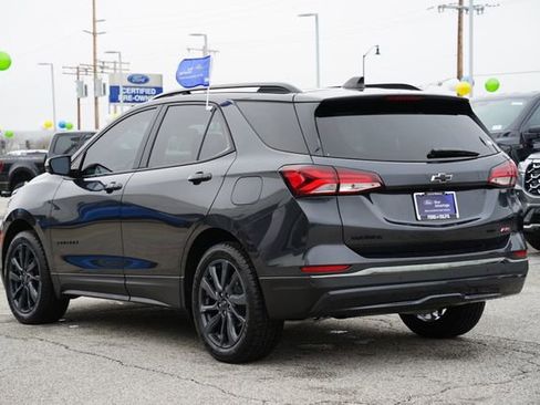 Used 2022 Chevrolet Equinox RS w/ RS Leather Package image 5