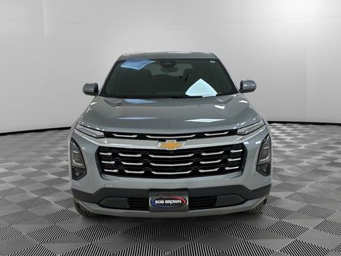 Used 2025 Chevrolet Equinox LT w/ Safety and Technology Package image 8