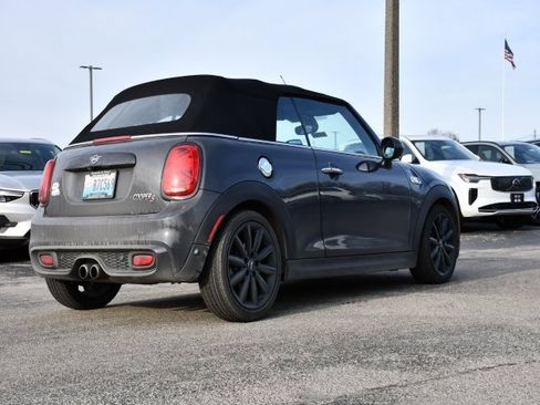 Used 2019 MINI Cooper S image 13