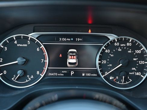 Used 2023 Nissan Rogue SV w/ SV Premium B Package image 25