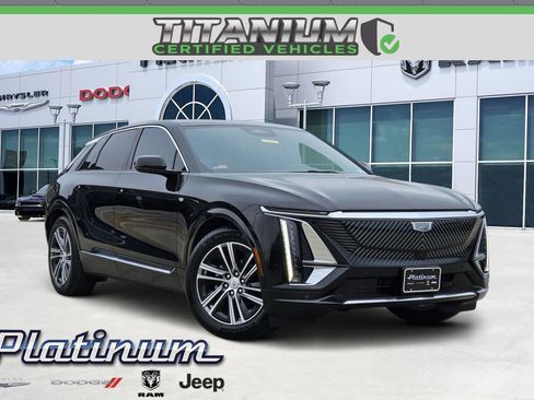 Used 2024 Cadillac Lyriq Luxury w/ LPO, Floor Liner Package image 1