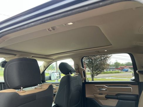 Used 2019 RAM 1500 Big Horn image 16