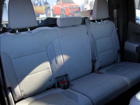 Used 2020 Chevrolet Silverado 1500 LT image 23