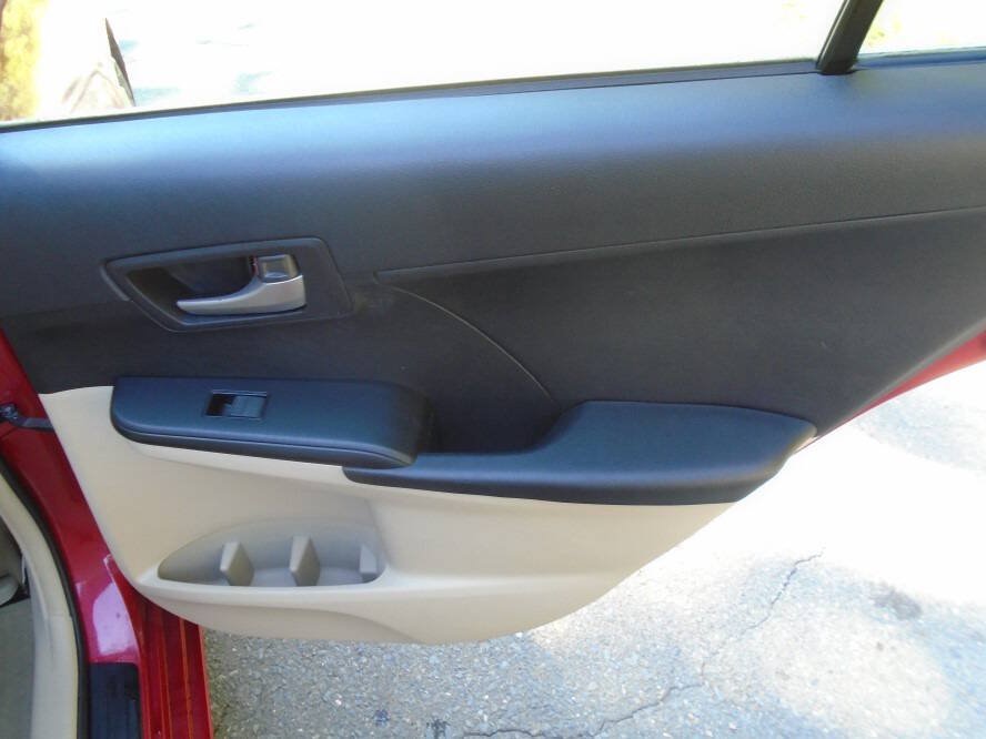 Used 2012 Toyota Camry LE FWD image 20