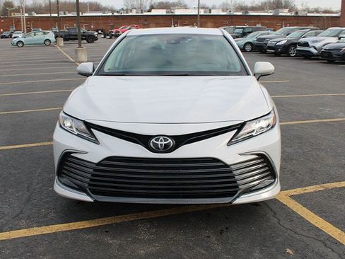 Certified 2023 Toyota Camry LE image 3