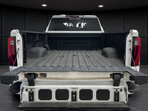 Used 2024 GMC Sierra 3500 Denali w/ Denali Reserve Package AWD/4WD image 30