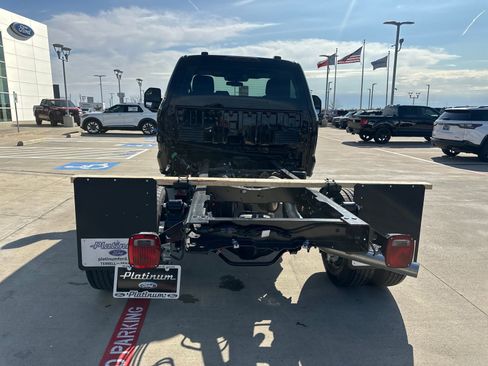 New 2026 Ford F450 XLT w/ XLT Value Package image 4