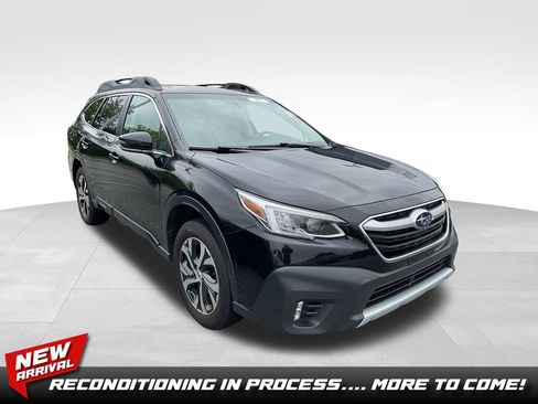 Used 2022 Subaru Outback Limited AWD/4WD image 1