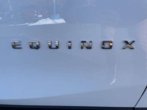 Used 2021 Chevrolet Equinox LT image 10