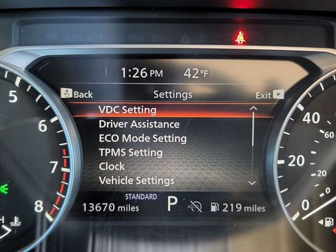 Certified 2025 Nissan Pathfinder SV image 27