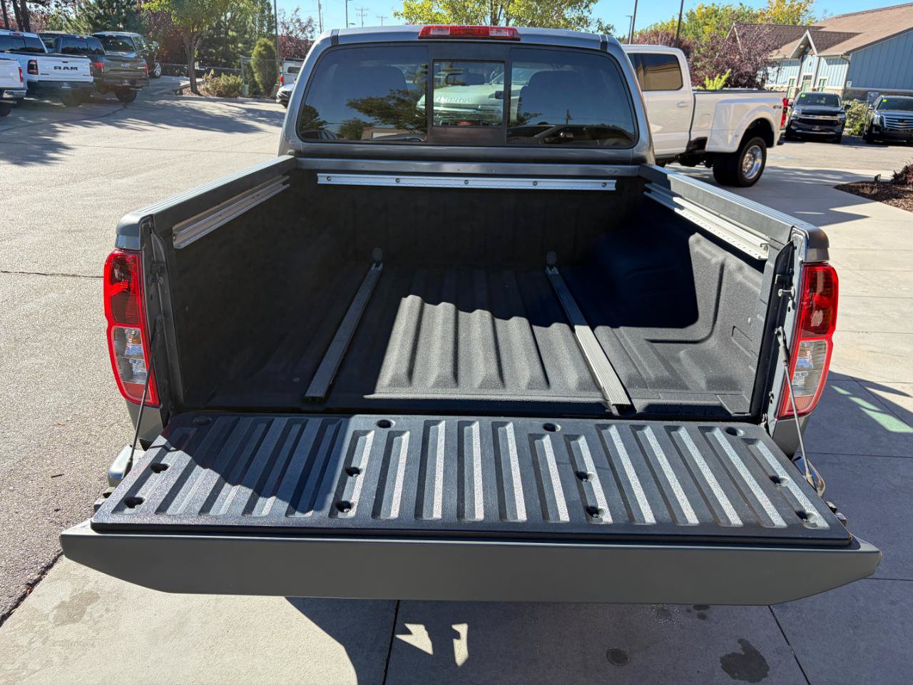 Used 2019 Nissan Frontier PRO-4X AWD/4WD image 25