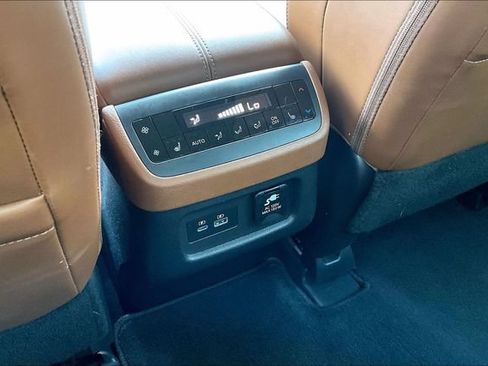 Used 2023 Nissan Pathfinder Platinum w/ Cargo Package AWD/4WD image 31
