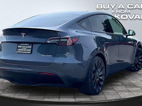 Used 2022 Tesla Model Y Performance AWD/4WD image 13