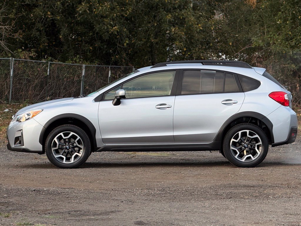 Used 2017 Subaru Crosstrek 2.0i Premium AWD/4WD image 4